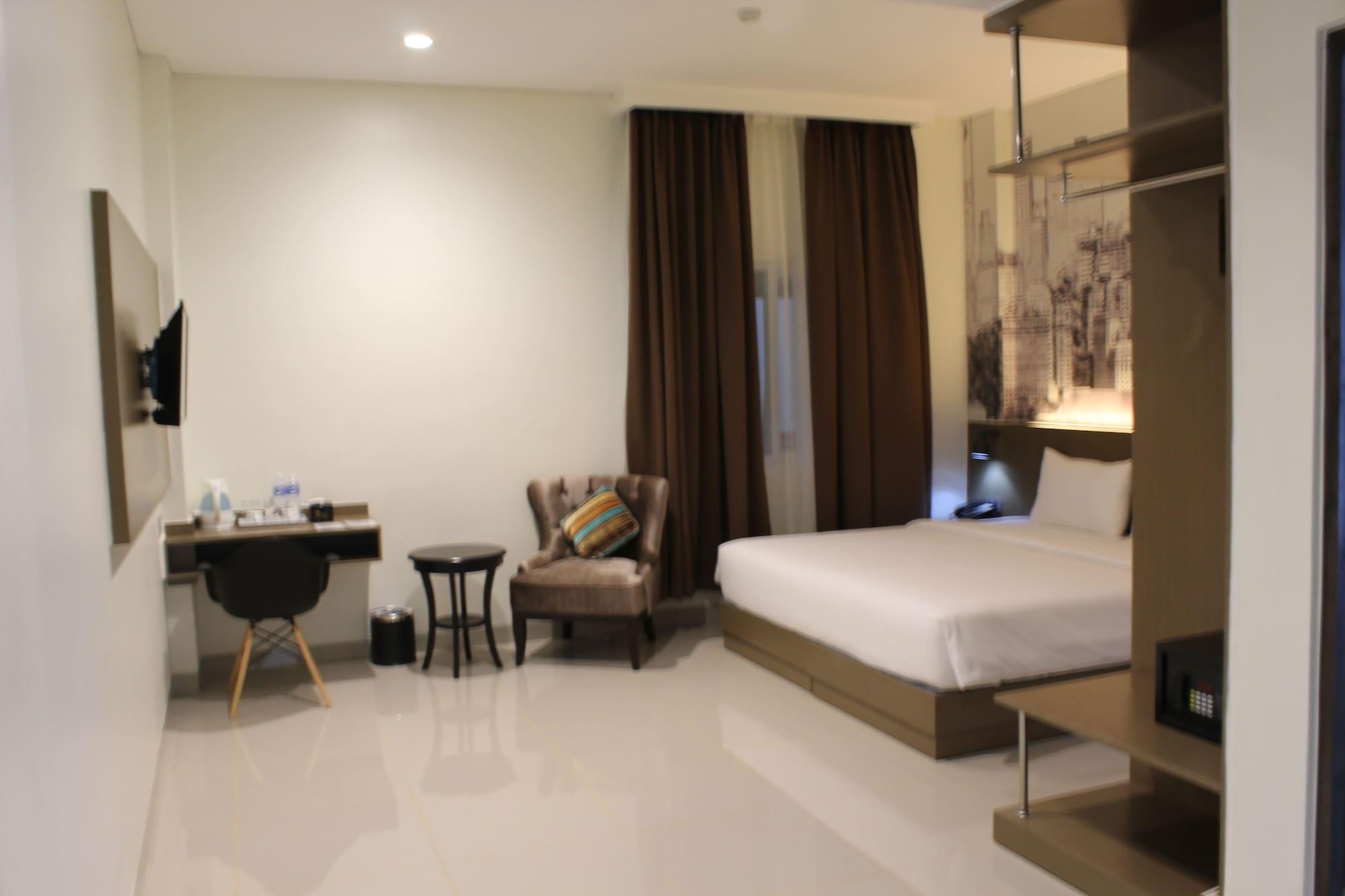 Opi Indah Hotel Palembang Exterior foto