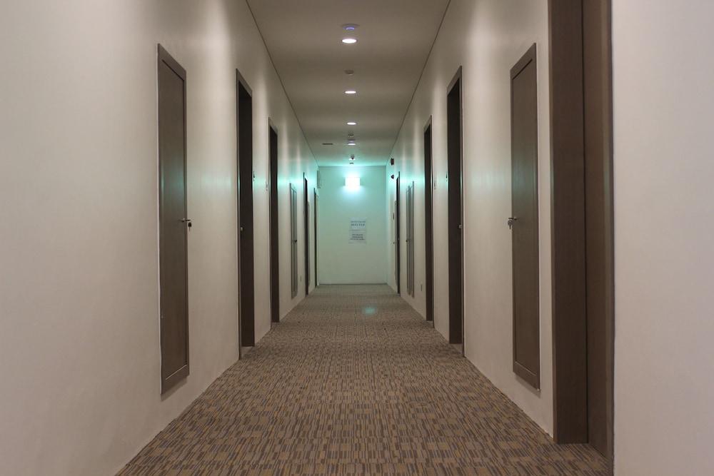 Opi Indah Hotel Palembang Exterior foto